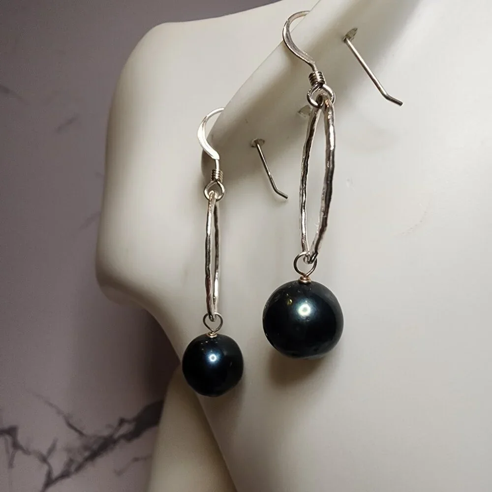 925 Silver Textured Oval Hoop Pearl Earrings